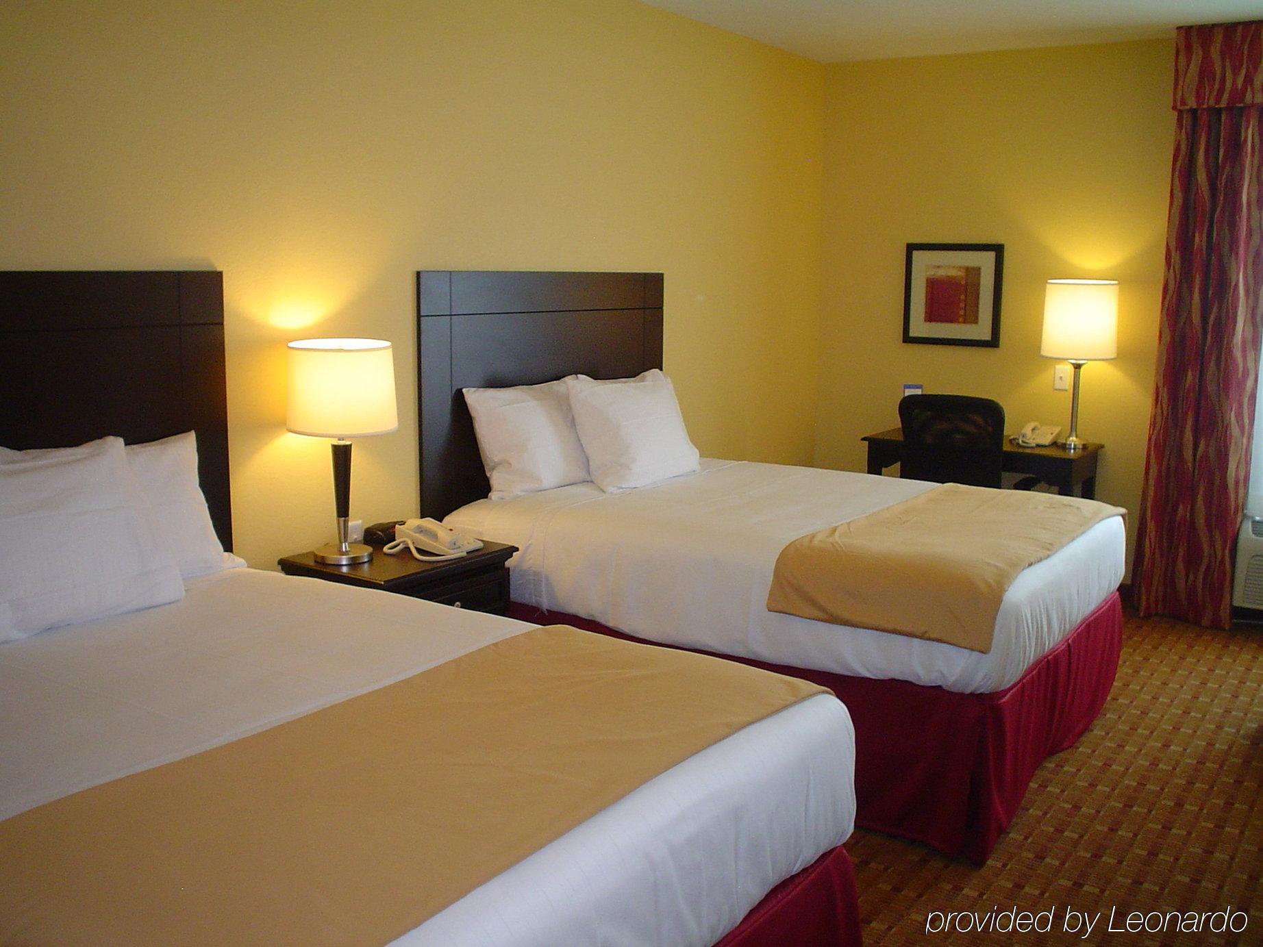 La Quinta By Wyndham Slidell - North Shore Area Room photo